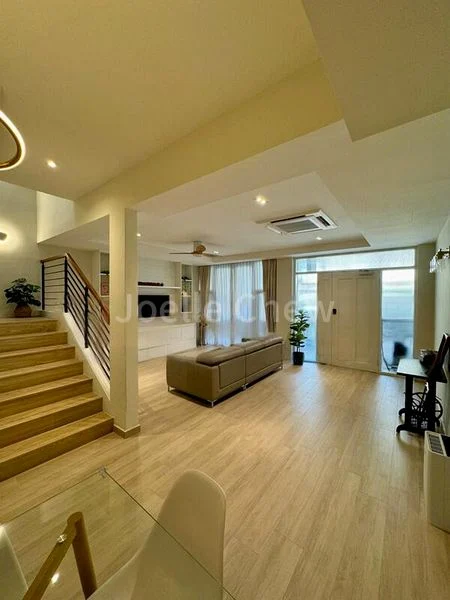 4 Bed Terraced House (Landed) for Sale in  Clover Park - Image 8