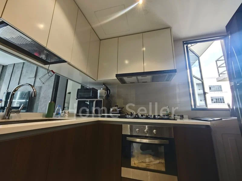 3 Bed Condo for Sale in Symphony Suites - Image 11