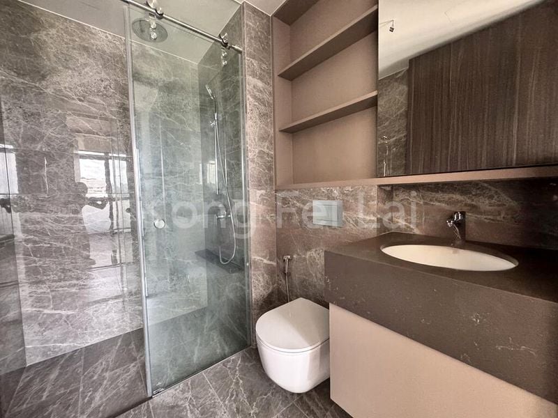 2 Bed Condo for Rent in  The Linq @ Beauty World - Image 9