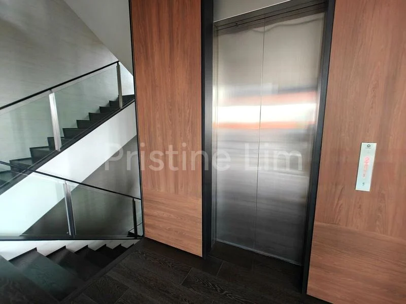 6 Bed Bungalow (Landed) for Sale in  Toh Estate - Image 1