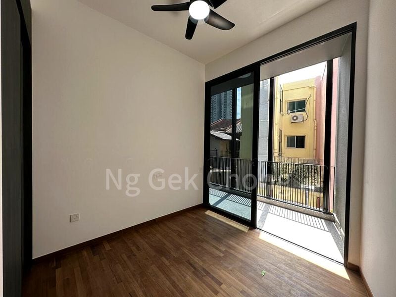 1 Bed Apartment (Condo) for Rent in  1953@Tessensohn - Image 4