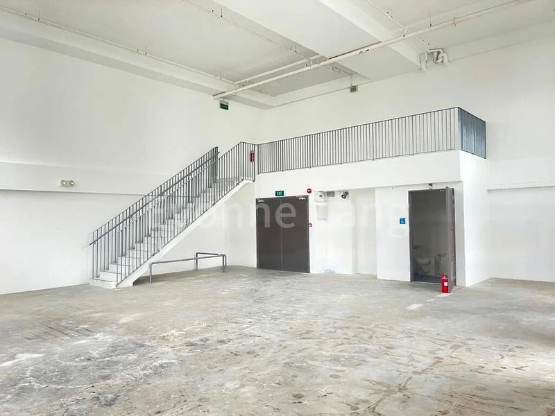 Light Industrial (B1) for Sale: Agrow Building - Image 3