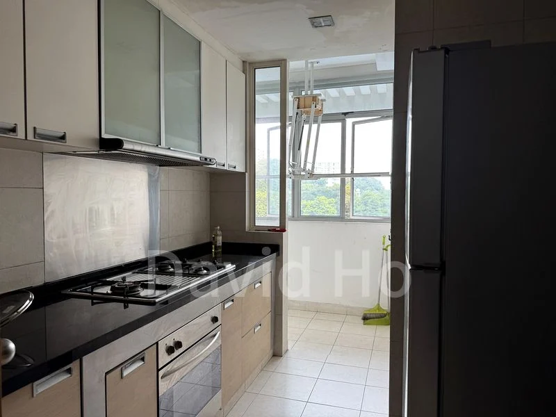 4 Bed Condo for Rent in Lakeholmz - Image 2