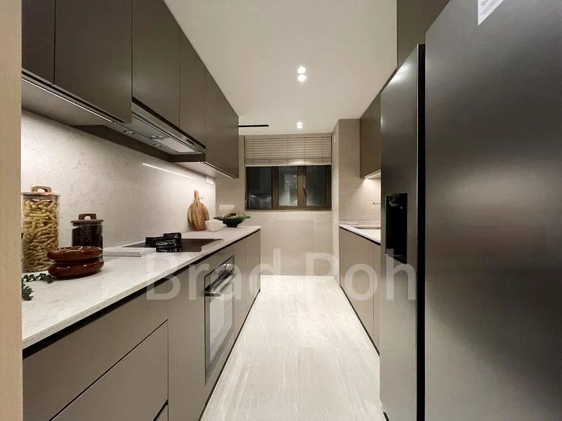 3 Bed Condo for Sale in Pinetree Hill - Image 3