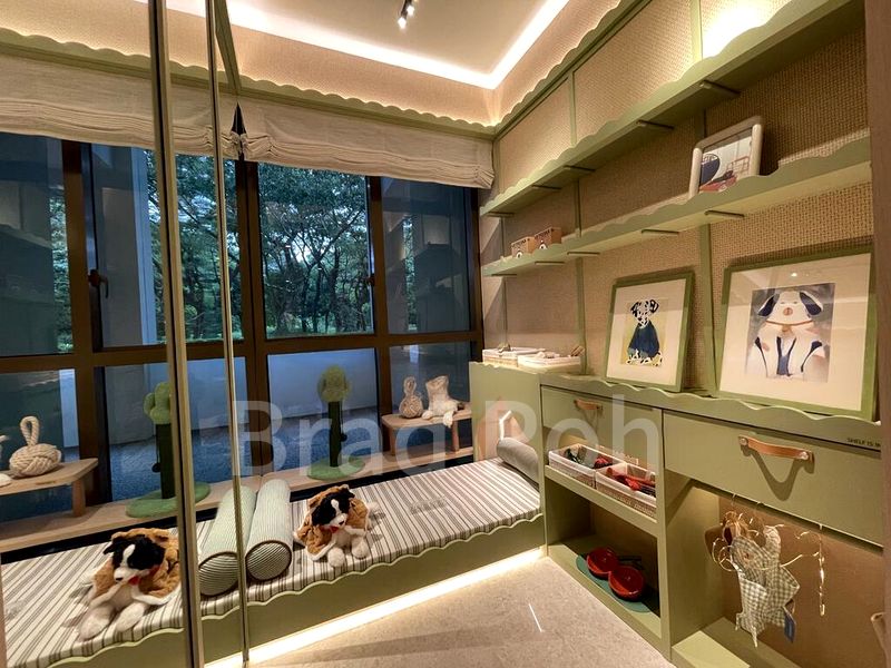 3 Bed Condo for Sale in Pinetree Hill - Image 6