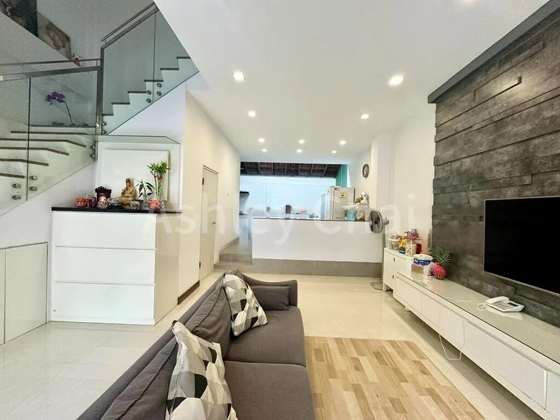 5 Bed Terraced House (Landed) for Sale in Jalan Kayu Estate - Image 18