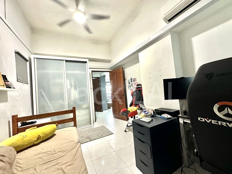 5 Room (5I) HDB for Sale in  736 Woodlands Circle - Image 8