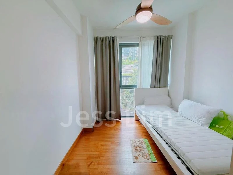 2 Bed Executive Condo for Rent in  Esparina Residences - Image 4