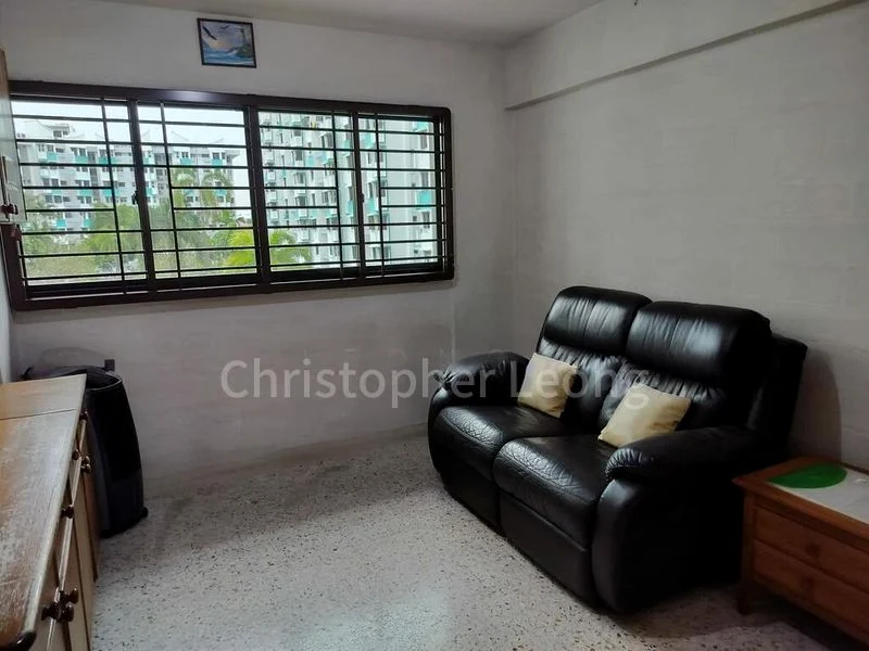 4 Room (4I) HDB for Sale in 45 Marine Crescent - Image 10