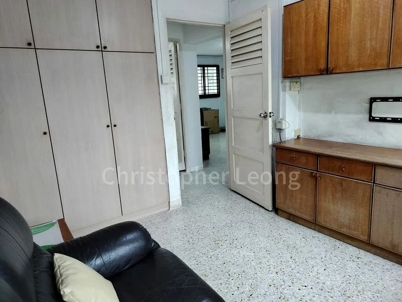 4 Room (4I) HDB for Sale in 45 Marine Crescent - Image 9
