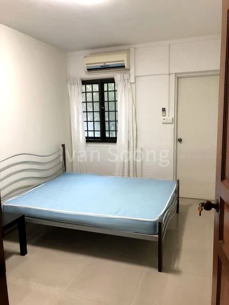 3 Room (3I) HDB for Rent in 19 Toh Yi Drive - Image 2