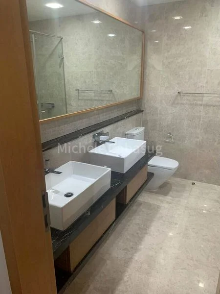 4 Bed Condo for Rent in  Marina Bay Residences - Image 9