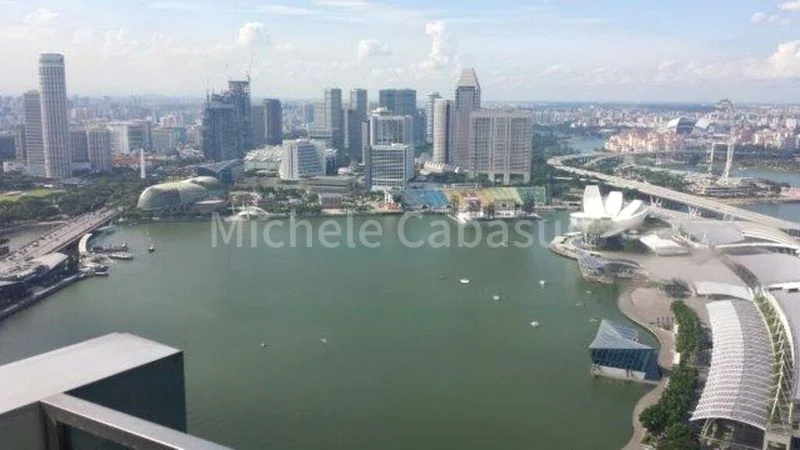 4 Bed Condo for Rent in  Marina Bay Residences - Image 2