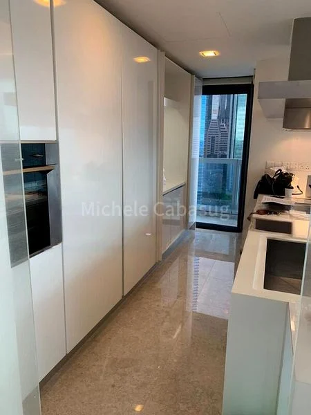 4 Bed Condo for Rent in  Marina Bay Residences - Image 5