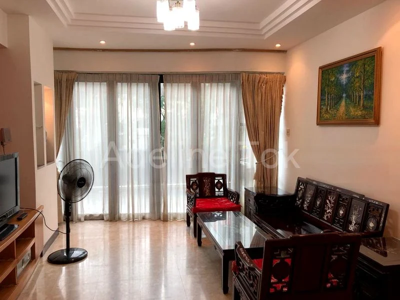 3 Bed Condo for Rent in  Westmere - Image 1