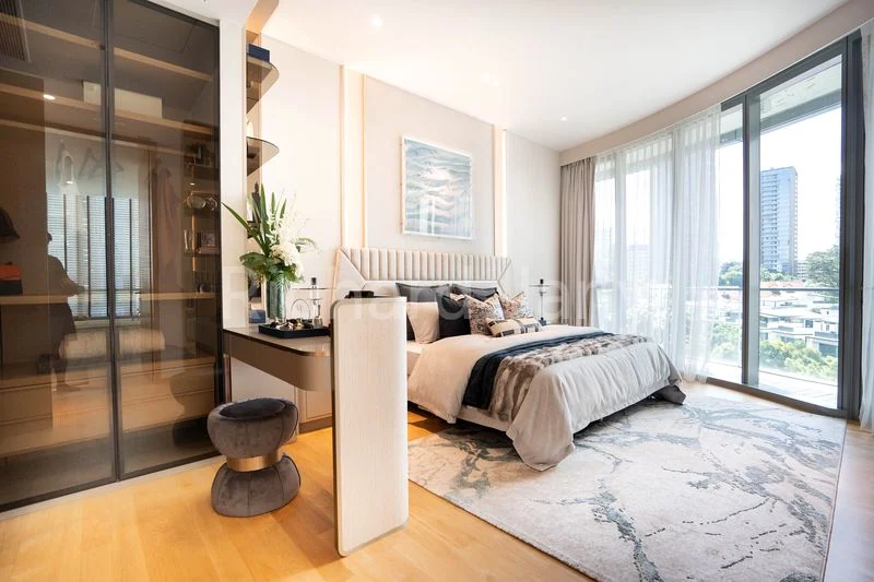 4+1 Bed Condo for Sale in  Cliveden At Grange - Image 11