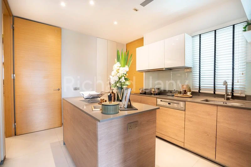 4+1 Bed Condo for Sale in  Cliveden At Grange - Image 24