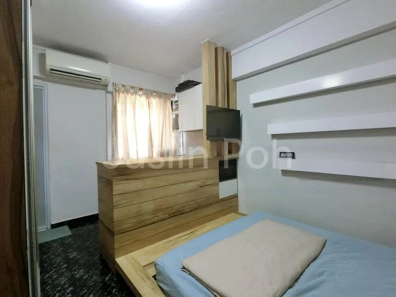 4 Room (4NG) HDB for Sale in  108 Woodlands Street 13 - Image 3