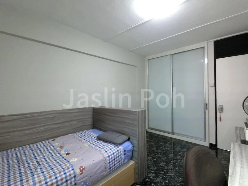 4 Room (4NG) HDB for Sale in  108 Woodlands Street 13 - Image 7