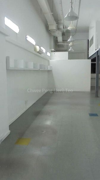 Light Industrial (B1) for Rent: Frontier - 1,200 Sq Ft Shop, Street 12, Al Quoz - Image 3