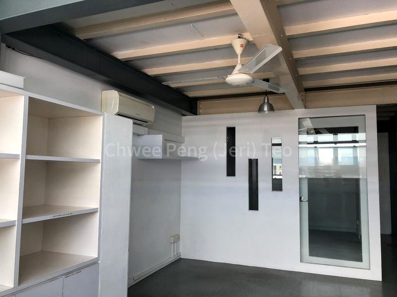 Light Industrial (B1) for Rent: Frontier - 1,200 Sq Ft Shop, Street 12, Al Quoz - Image 18