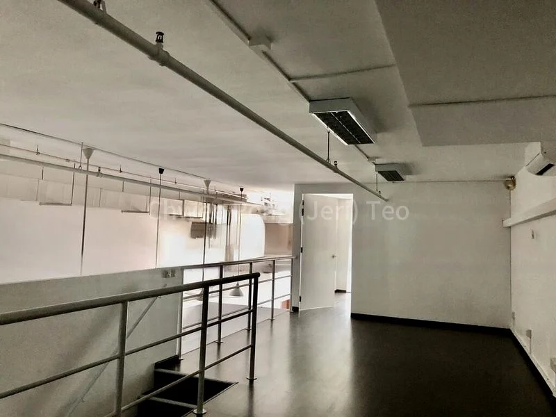 Light Industrial (B1) for Rent: Frontier - 1,200 Sq Ft Shop, Street 12, Al Quoz - Image 12