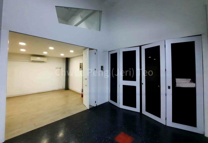 Light Industrial (B1) for Rent: Frontier - 1,200 Sq Ft Shop, Street 12, Al Quoz - Image 20