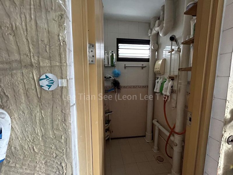 3 Room (3I) HDB for Sale in  1 Dover Road - Image 4