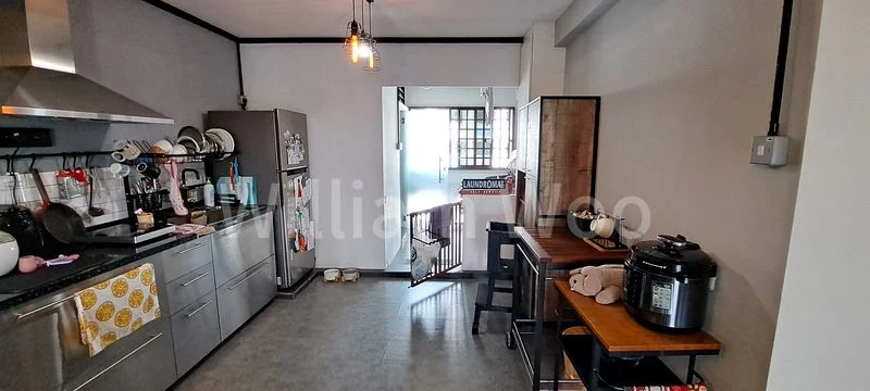 4 Room (4A) HDB for Rent in  427 Woodlands Street 41 - Image 4