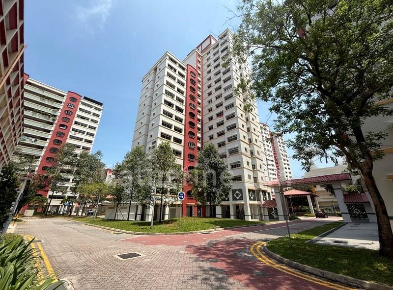 5 Room (5I) HDB for Rent in  517 Pasir Ris Street 52 - Image 6