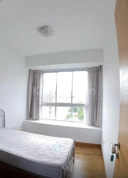 3 Bed Condo for Sale in  The Parc Condominium - Image 9