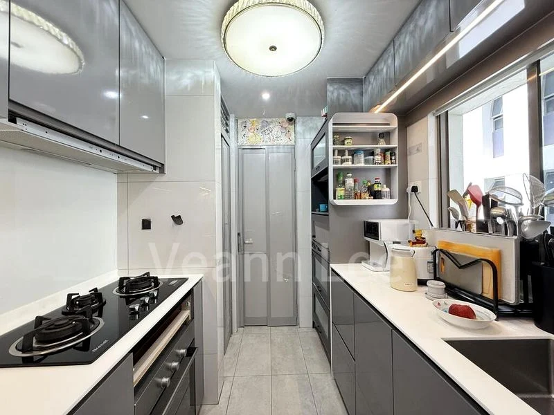 3 Bed Condo for Sale in  The Tre Ver - Image 4