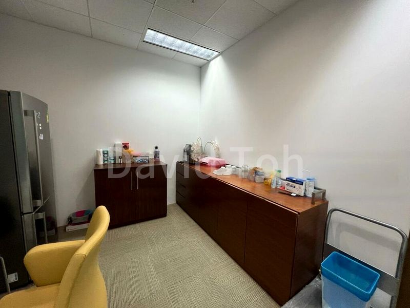 Office for Rent: Suntec City Tower - Image 4