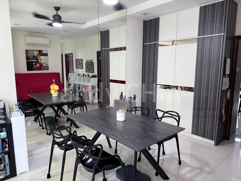 4 Bed Condo for Rent in  Trellis Towers - Image 12