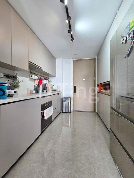 2 Bed Condo for Rent in  The Tapestry - Image 8