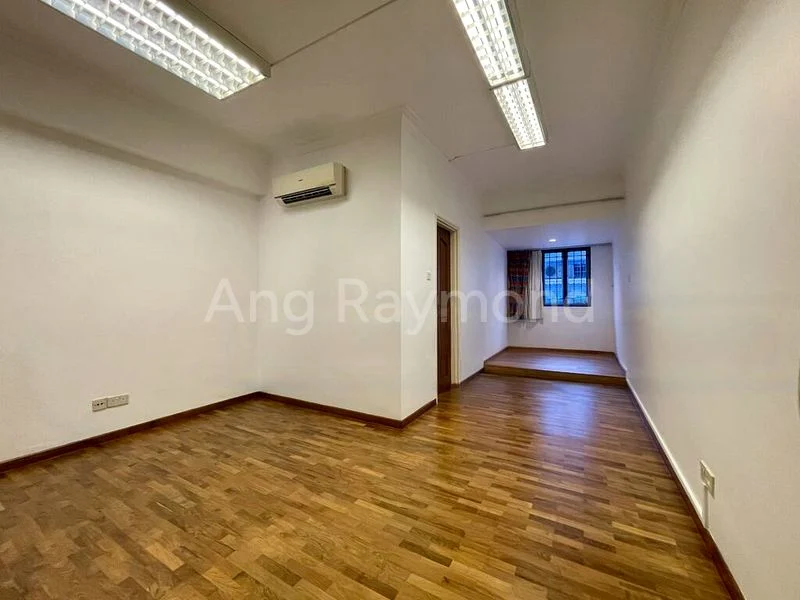 6 Bed Terraced House (Landed) for Rent in  Savoy Park - Image 9