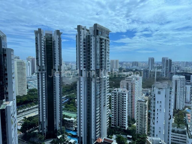 1 Bed Condo for Rent in  368 Thomson - Image 6