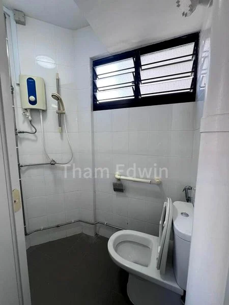 3 Room (3NG) HDB for Rent in  301 Jurong East Street 32 - Image 7