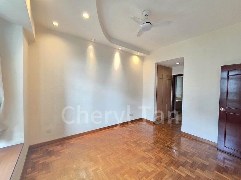 4 Bed Condo for Rent in  The Hillside - Image 8