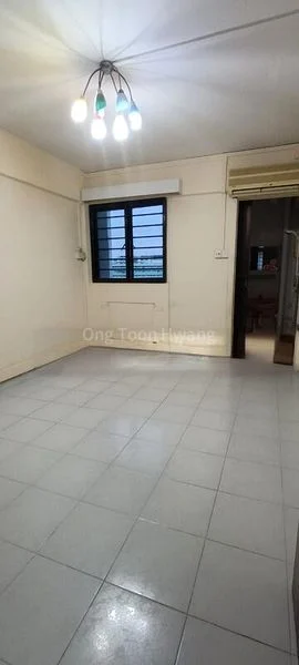 3 Room (3STD) HDB for Sale in  631 Ang Mo Kio Avenue 4 - Image 1