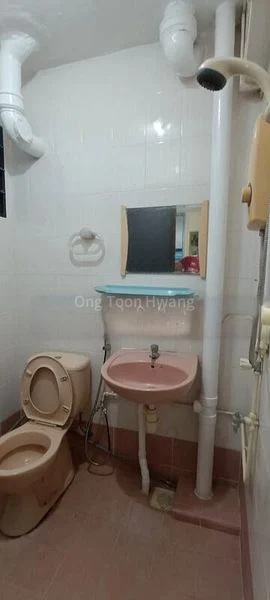 3 Room (3STD) HDB for Sale in  631 Ang Mo Kio Avenue 4 - Image 2