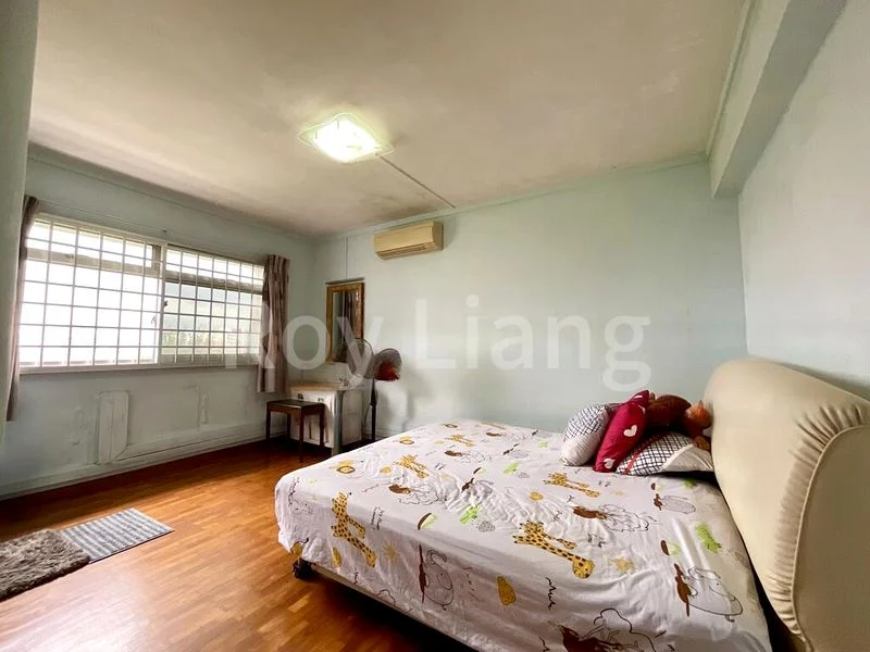 5 Room (5A) HDB for Rent in  450G Tampines Street 42 - Image 6