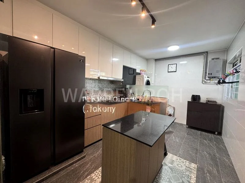 5 Room (5I) HDB for Sale in  175D Punggol Field - Image 1