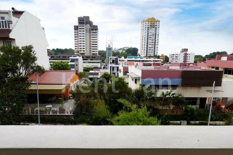 6 Bed Corner Terrace (Landed) for Rent in  Hoover Park - Image 17