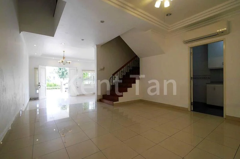 6 Bed Corner Terrace (Landed) for Rent in  Hoover Park - Image 5