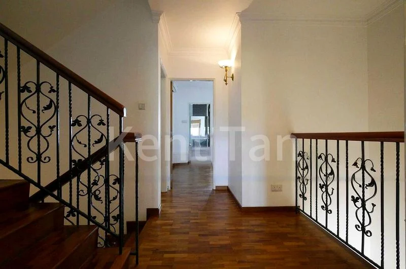 6 Bed Corner Terrace (Landed) for Rent in  Hoover Park - Image 11