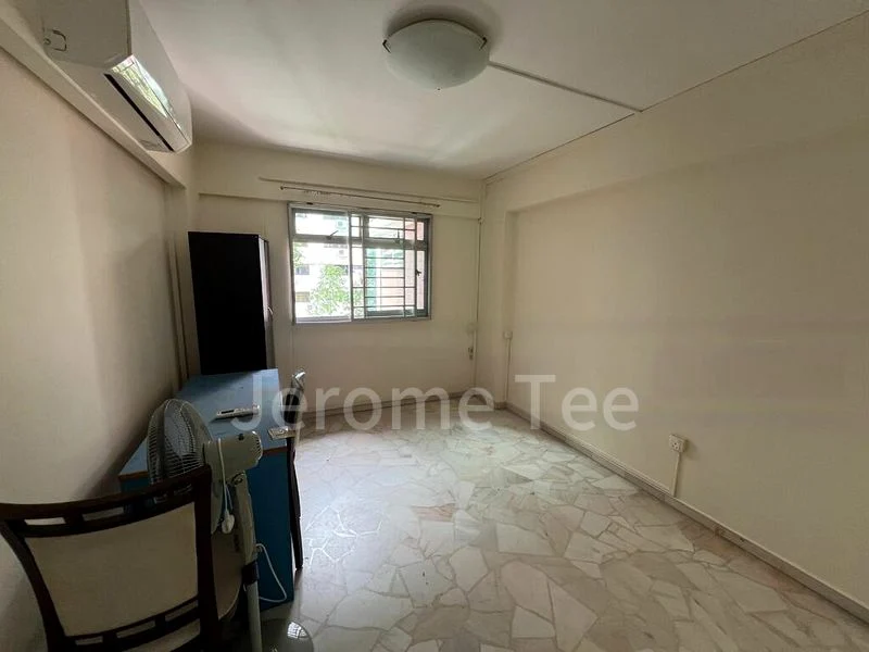 4 Room (4S) HDB for Rent in  102 Ang Mo Kio Avenue 3 - Image 6