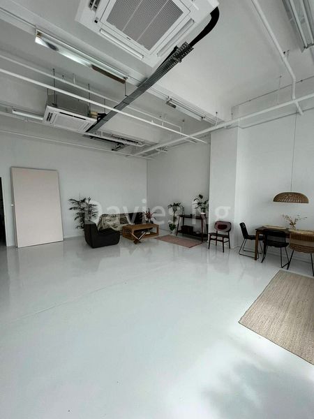 Light Industrial (B1) for Rent in West Park Bizcentral - Image 2