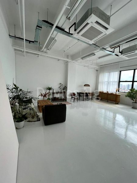 Light Industrial (B1) for Rent in West Park Bizcentral - Image 3