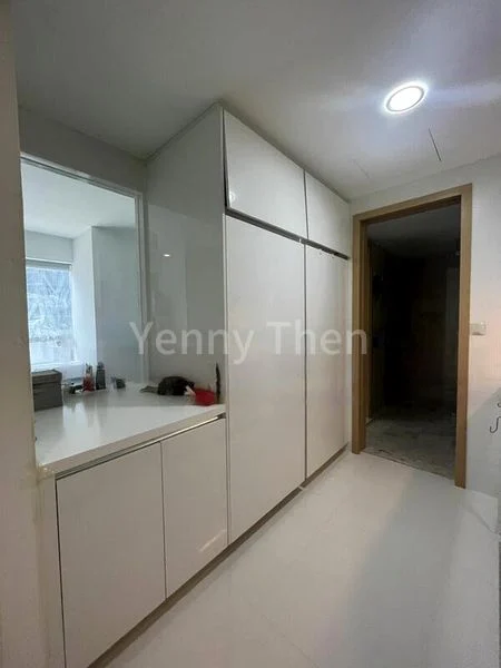 1 Bed Condo for Rent in  One Shenton - Image 4